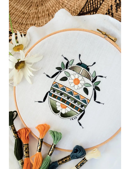 Livre introduction à la broderie blanche