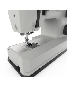 Machine à coudre Necchi Q132A 2