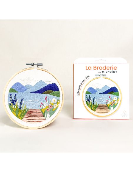 Kit broderie par Milpoint - Les fleurs du lac bleu
