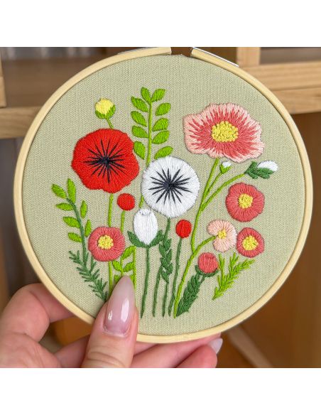 Kit broderie par Milpoint - Bouquet champêtre