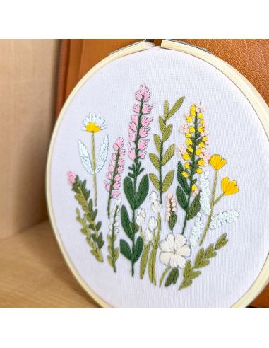 Kit broderie par Milpoint - White dream