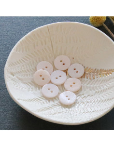 Bouton nacre plat 2 trous - Blanc cassé
