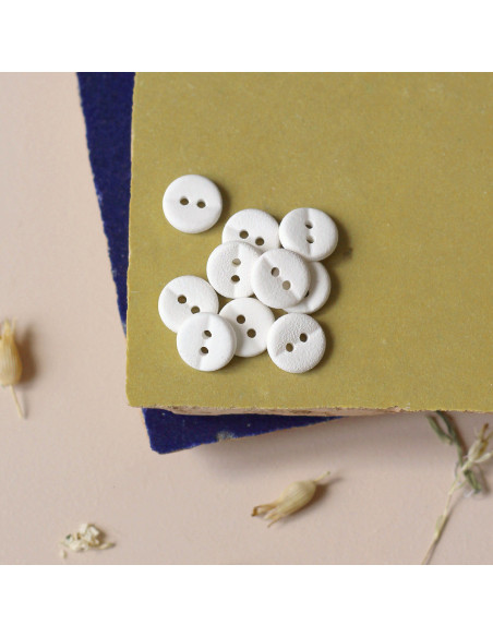 Bouton à deux trous 10 mm - Blanc Cassé