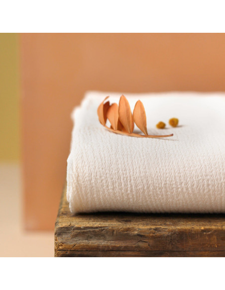 Tissu crêpe Marocain de viscose Blanc Cassé - La Maison Naïve