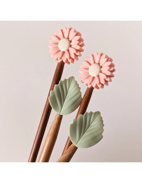 Lot de 4 bouchons stoppeurs de mailles pour aiguilles à tricoter - Marguerite rose et feuille