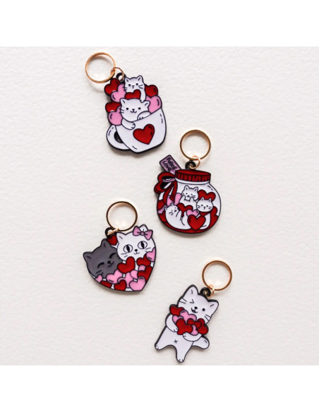 Lot de 4 anneaux marqueurs de maille - Chats coeurs 3