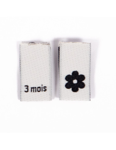 Lot d´étiquettes tissées de tailles