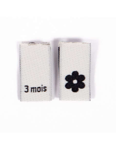 Lot d´étiquettes tissées de tailles