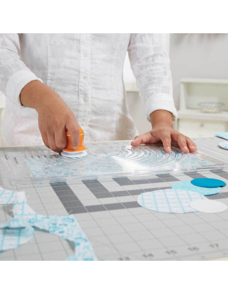 Cutter circulaire pour tissus Fiskars