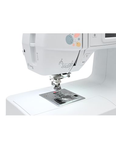 Machine à coudre et et à broder Necchi NE210