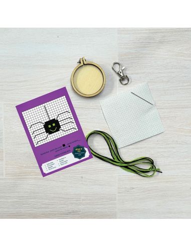 Mini kit broderie point de croix - Araignée du soir espoir !
