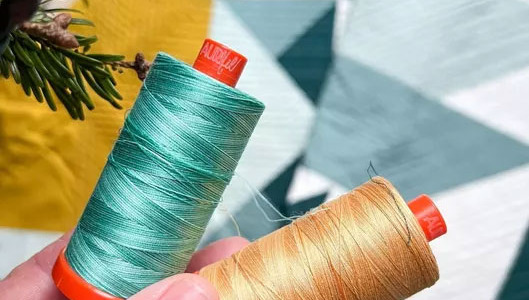 Quel fil à coudre Aurifil choisir ?